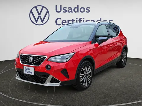 foto SEAT Arona Xperience usado (2023) color RojoGris precio $370,900