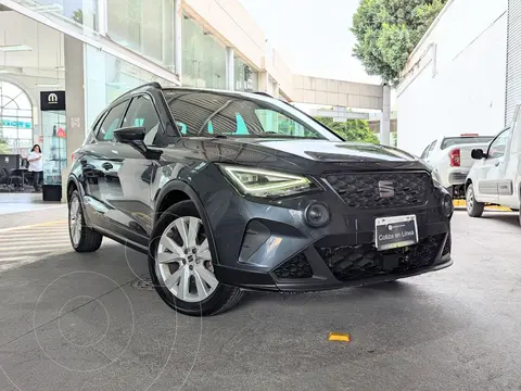 SEAT Arona Style usado (2023) color Gris financiado en mensualidades(enganche $135,850 mensualidades desde $5,836)