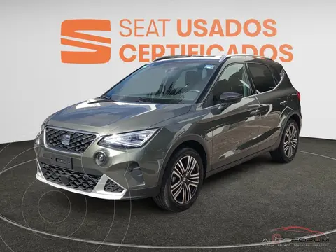 SEAT Arona Xperience usado (2023) color GRIS ACANTILADO financiado en mensualidades(enganche $85,098 mensualidades desde $11,070)