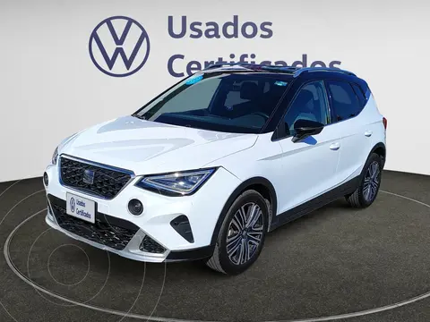 SEAT Arona Xperience usado (2023) color Blanco financiado en mensualidades(enganche $95,620 mensualidades desde $7,315)