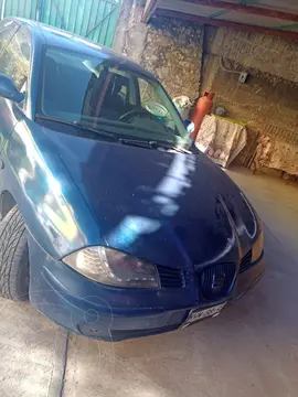 SEAT Cordoba 1.6 usado (2004) color Azul precio $40,000