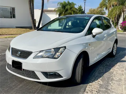 SEAT Ibiza Blitz 1.6L 5P usado (2017) color Blanco Nieve precio $185,000