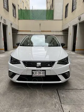 SEAT Ibiza FR 1.0L TSI Paq. de Seguridad usado (2019) color Blanco precio $290,000