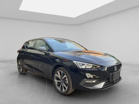 SEAT Leon FR usado (2025) color Negro financiado en mensualidades(enganche $149,848 mensualidades desde $13,662)