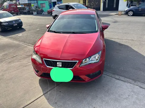 SEAT Leon Style 1.4T 125 HP usado (2018) color Rojo Emocion precio $240,000