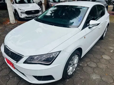 SEAT Leon 1.4T Style usado (2017) color Blanco precio $247,000