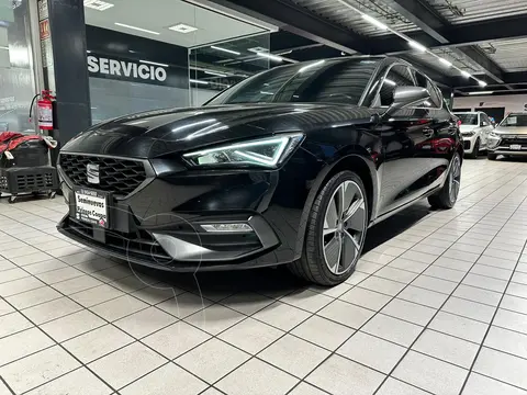 SEAT Leon FR usado (2023) color Negro Medianoche precio $499,999