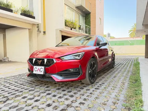 SEAT Leon FR usado (2022) color Rojo financiado en mensualidades(enganche $134,900 mensualidades desde $12,500)