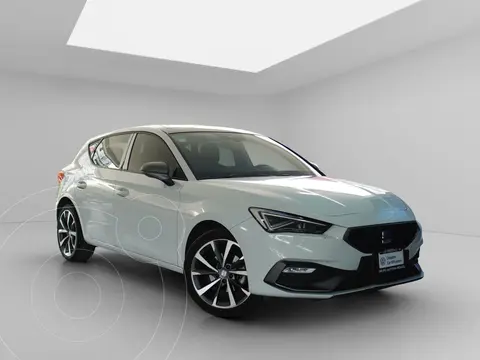 SEAT Leon FR usado (2025) color Blanco precio $479,000