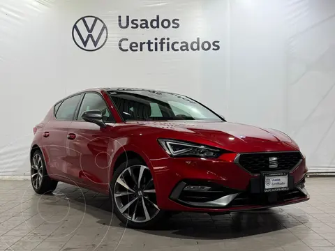 SEAT Leon FR Pintura Especial usado (2022) color Rojo financiado en mensualidades(enganche $118,265 mensualidades desde $10,783)