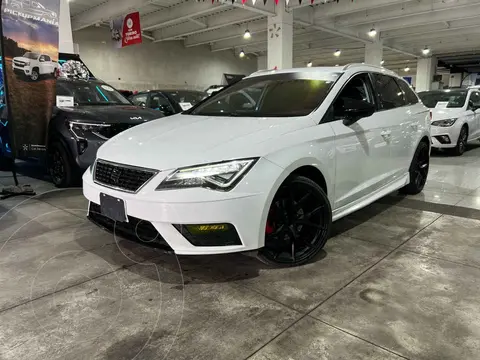 SEAT Leon Style 1.4T 150HP DSG usado (2018) color Blanco precio $300,000