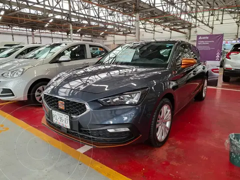 SEAT Leon Style usado (2022) color Blanco Nieve financiado en mensualidades(enganche $97,000 mensualidades desde $8,800)