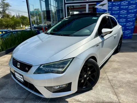 SEAT Leon FR 1.4T 140 HP usado (2015) color plateado precio $289,950