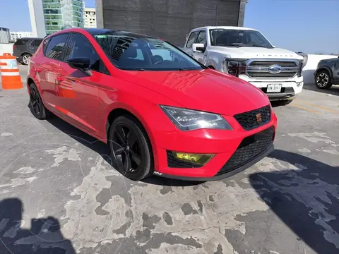 SEAT Leon FR 1.4T 140 HP DSG usado (2016) color Rojo precio $279,000