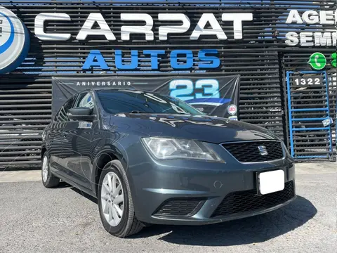 SEAT Toledo Reference usado (2017) color Gris precio $169,000
