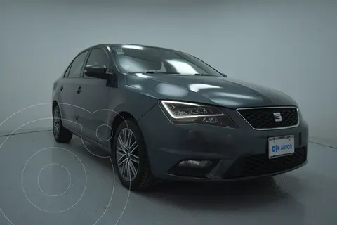 foto SEAT Toledo Style DSG usado (2016) color Gris precio $209,760