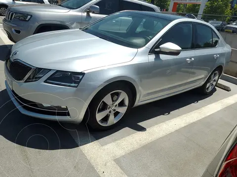 Skoda Octavia  1.4L TSI Style Aut usado (2021) color Gris precio $16.200.000