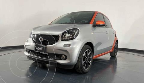 foto smart Forfour Passion usado (2017) color Plata precio $257,999