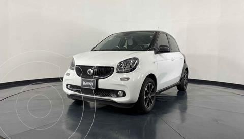 foto smart Forfour Passion usado (2017) color Blanco precio $252,999