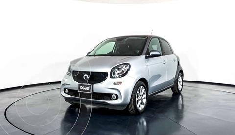 foto smart Fortwo Passion Turbo Aut. usado (2018) color Plata precio $269,999