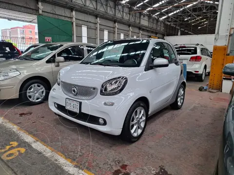 smart Fortwo Brabus Aut. usado (2018) color Blanco financiado en mensualidades(enganche $69,900 mensualidades desde $6,125)