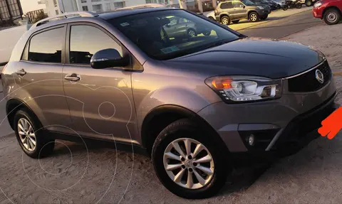 SsangYong Korando 2.0L 4X2 Full usado (2014) color Gris precio $7.700.000