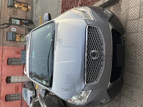 SsangYong Korando 2.0L 4X2 Full Aut usado (2014) color Plata precio $9.600.000