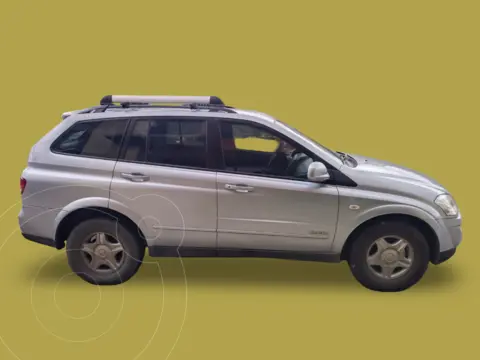 SsangYong Kyron 2.0L 4x4 TDi Aut usado (2009) color Gris precio $30.000.000