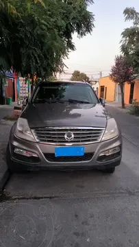 SsangYong Rexton W 4x4 Aut Plus usado (2014) color Gris Oscuro precio $8.800.000