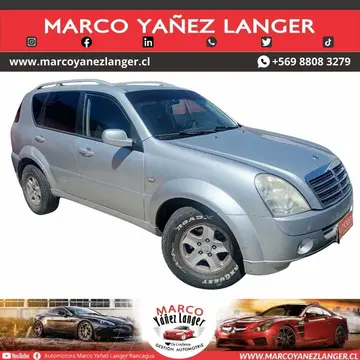 SsangYong Rexton W TDi 4x2 usado (2012) color Gris precio $8.390.000