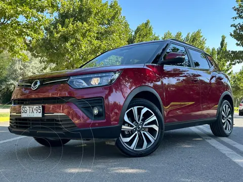 SsangYong Tivoli 1.6 Limited usado (2023) color Rojo precio $13.490.000