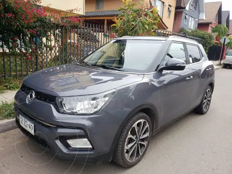 SsangYong Tivoli 1.6L 4x2 Aut usado (2019) color Gris Oscuro precio $11.290.000