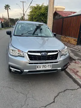 Subaru Forester 2.0i X usado (2019) color Plata precio $13.000.000