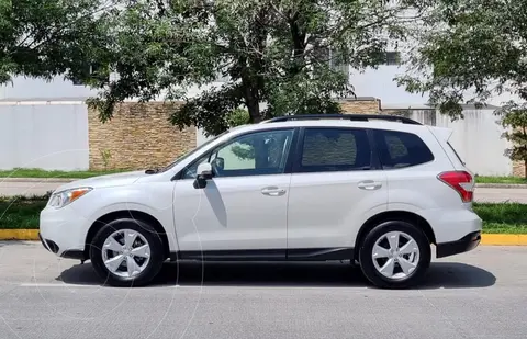 Subaru Forester XSL usado (2014) color Blanco precio $210,000