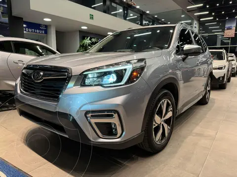 Subaru Forester TOURING usado (2021) color ICE SILVER METALLIC precio $460,000