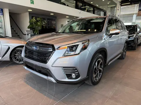 Subaru Forester 2.5i Touring CVT + EyeSight™ usado (2022) color ICE SILVER METALLIC precio $520,000