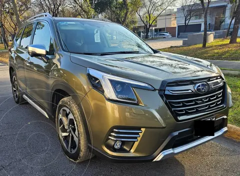 Subaru Forester Touring usado (2023) color Verde precio $495,000