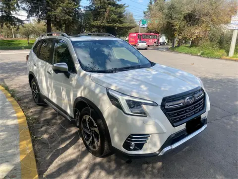 Subaru Forester Touring usado (2023) color Blanco Perla precio $529,000