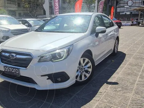 Subaru Legacy  2.5i AWD XS Aut usado (2020) color Blanco precio $17.990.000