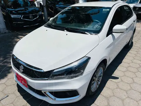 Suzuki Ciaz GLX usado (2022) color Blanco financiado en mensualidades(enganche $69,069 mensualidades desde $6,135)