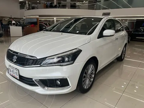 Suzuki Ciaz GLX Aut usado (2022) color Blanco financiado en mensualidades(enganche $55,079 mensualidades desde $5,554)