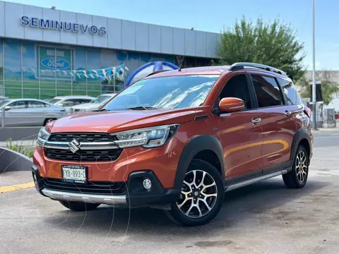 Suzuki Ertiga XL7 GLX Aut usado (2021) color Naranja precio $320,000