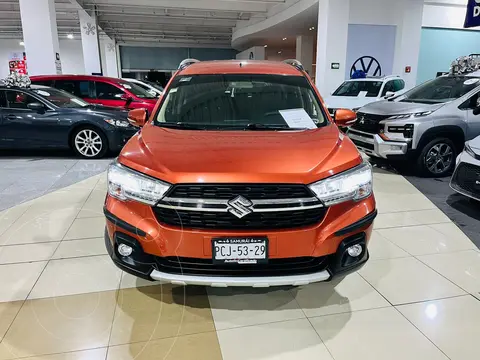Suzuki Ertiga XL7 GLX Aut usado (2022) color Naranja precio $390,000