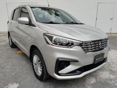 Suzuki Ertiga GLS Aut usado (2019) color plateado precio $230,000