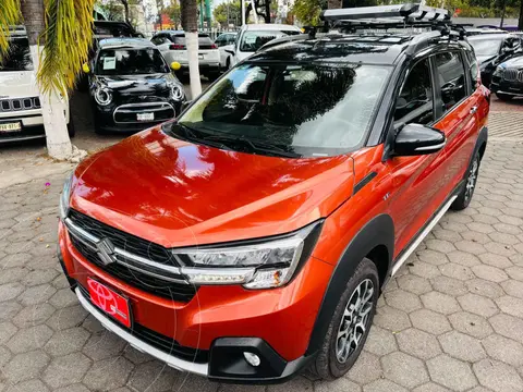 Suzuki Ertiga GLX Aut usado (2023) color Naranja precio $377,000