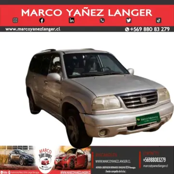 Suzuki Grand Nomade XL7 2.5 V6 Ccru Aut Bicolor 5P usado (2004) color Gris precio $4.990.000