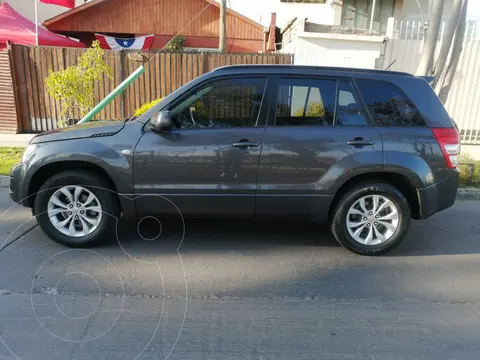 Suzuki Grand Nomade 2.4L GLX Sport usado (2013) color Gris Oscuro precio $7.200.000