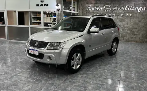 Suzuki Grand Vitara JIII 2.4 usado (2010) color Plata precio u$s15.500