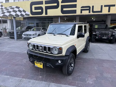 Suzuki Jimny 5 puertas GLX Aut usado (2024) color Marron precio $548,000