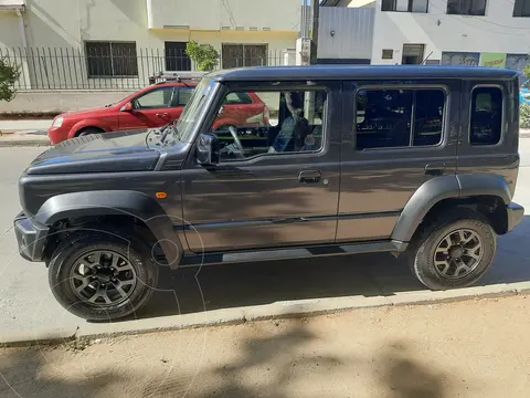 Suzuki Jimny 5P 1.5L GLX Aut usado (2024) color Gris Granito precio $18.000.000